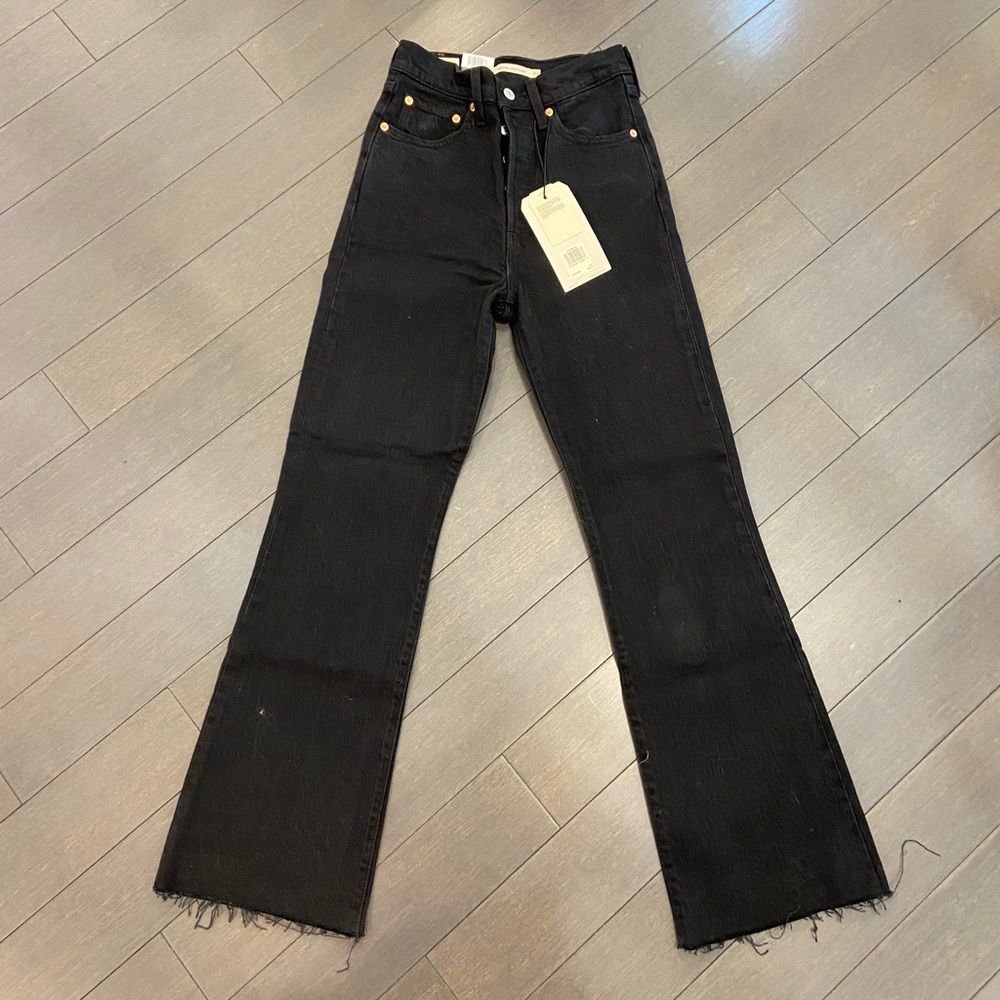 Levi’s Black Ribcage Cropped Flared Jeans